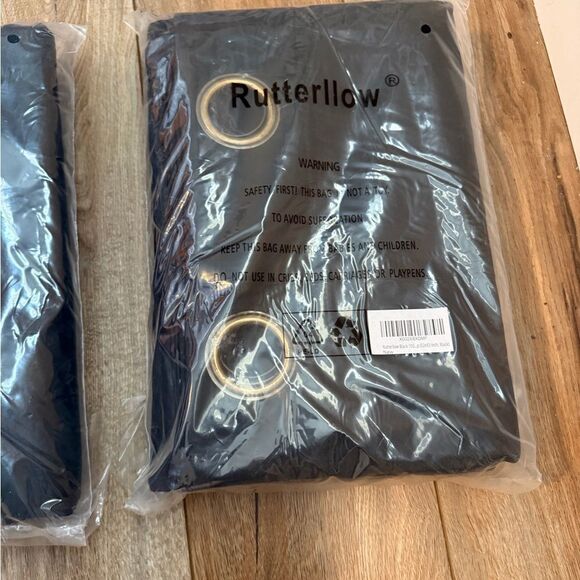 Set of two Elegant Black Grommet blackout Curtains. NWT - Picture 6 of 8